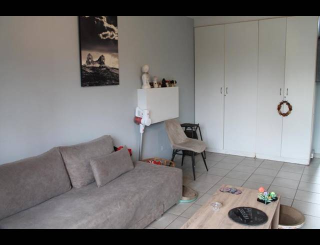 1 BEDROOM APARTMENT FOR SALE IN EDENVALE CENTRAL